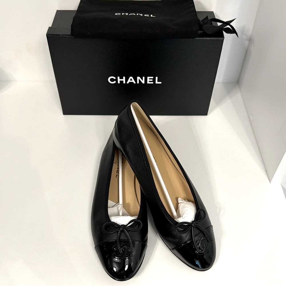 CHANEL Ballerina Flats